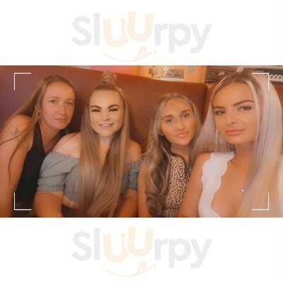 Hedera Bar & Restaurant