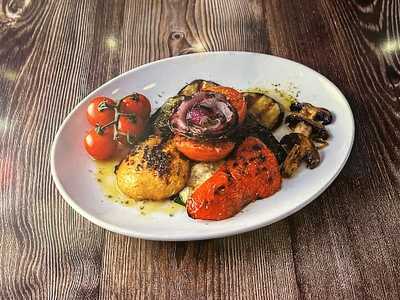 Acropolis Greek Gyros