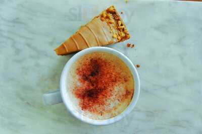 Lake Avenue Bake & Bites