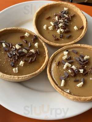 Lake Avenue Bake & Bites