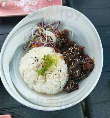 Intoku Pan Asian & Sushi Cafe