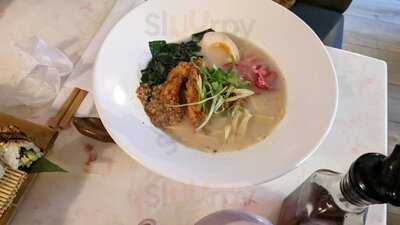 Intoku Pan Asian & Sushi Cafe