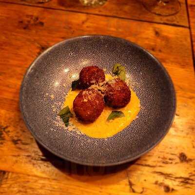 Coppa Cobham Village