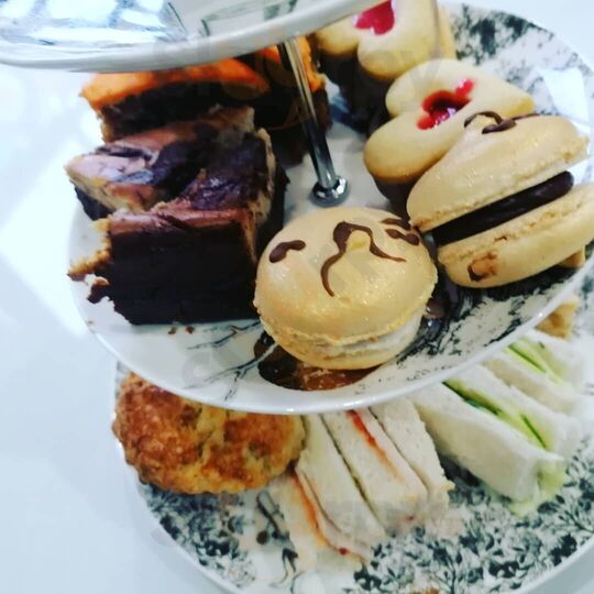 Mummy & Co. Grazing Cafe