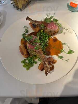 Tony Page @ Island Grill