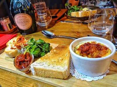 The Ostentatious Fox