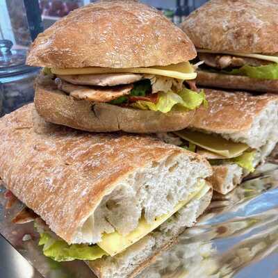 Poco Italian Cafe & Deli