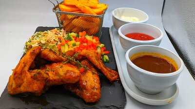 Imuli Restaurant Bar And Grill