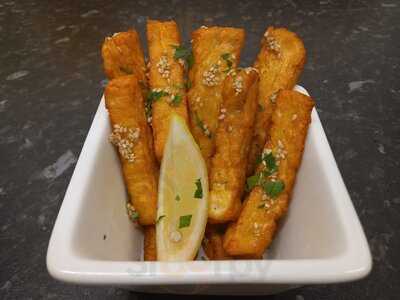 Tomato & Basil Pizzeria