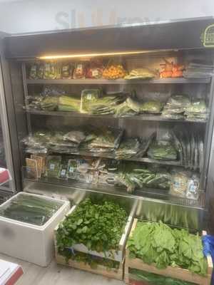 Loi Trang Supermarket