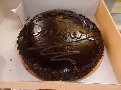 Lombardi's Cakes Pizza Street Food