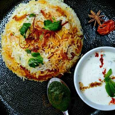 Indian Enroute Street Food | Takeaway