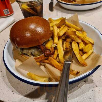 Honest Burgers St Katharine Docks