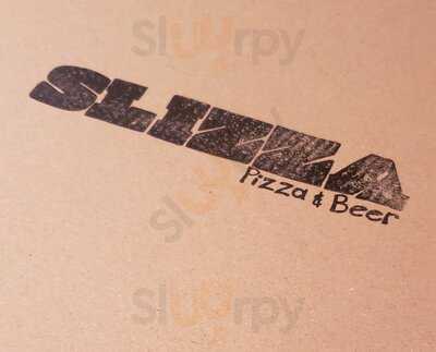 Slizza Pizza & Pub