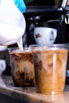 Emideli Restaurant Ltd