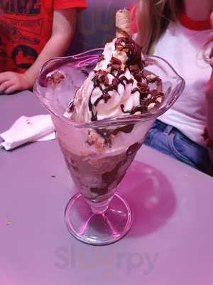 Sprinkles Desserts - Cornelian Way