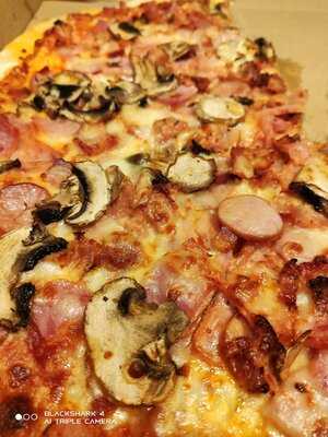 Pizza Guyz (north Belfast)