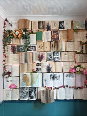 Hang Out Artisan Bakehouse