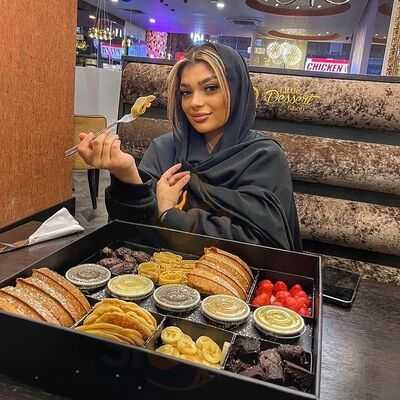 Little Dessert Shop - Reading