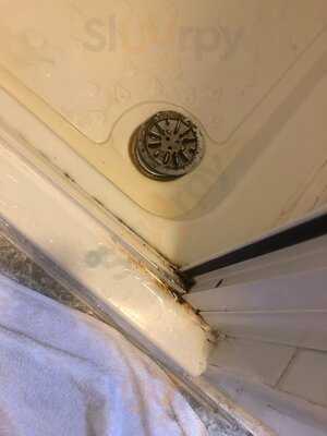 Furzedown Brasserie & Bar