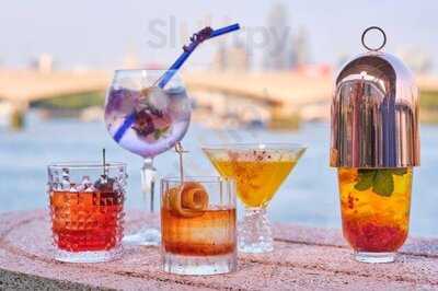 The Pier Bar & Lounge