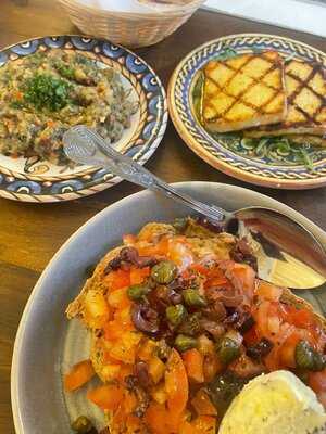 Mythos Greek Taverna