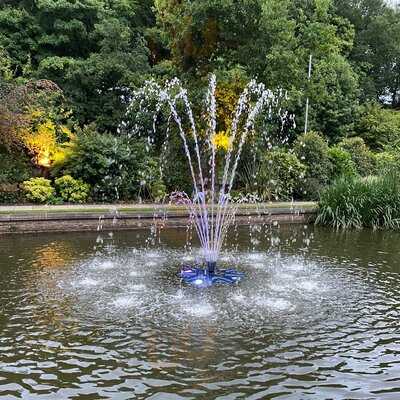 Lakeside Bar & Restaurant