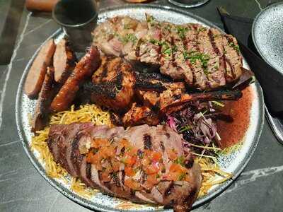 Lakeside Bar & Restaurant