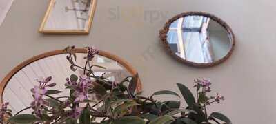 Antiques Cafe Godalming