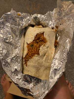 Pinatas Burrito Bar