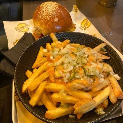 Chuck & Blade Burgers