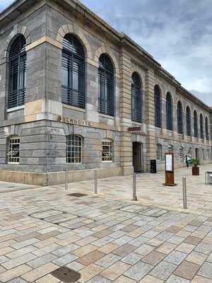The Club House Plymouth Bar & Restaurant