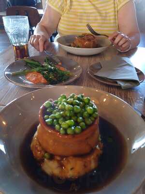 The Club House Plymouth Bar & Restaurant