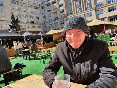 Spring In The Square Bar