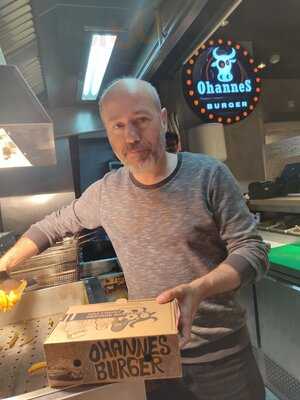 Ohannes Burger Liverpool Town