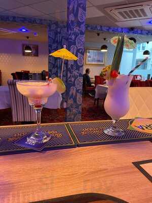 The Everest Lounge Restaurant & Bar This Place Is Permanently Closed.