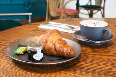 Raffina Caffe Bar & Ristorante