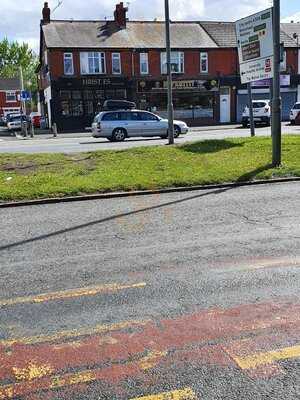 Nefertiti Restaurant & Cafe