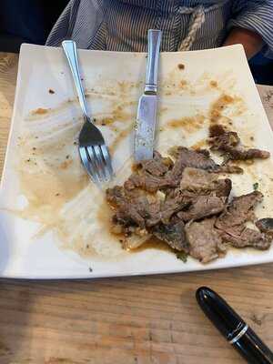 Salty's Beach Bar & Restaurant