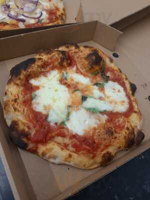 Paolos Pizzeria & Gelateria