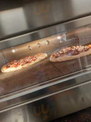 Paolos Pizzeria & Gelateria