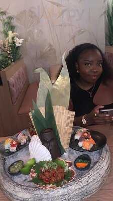 Yours Restaurant & Bar