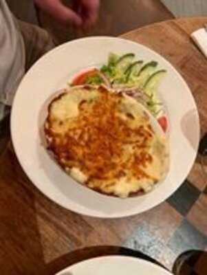 Sandown Cliffs Cookhouse & Pub