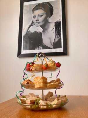 Posh Totties Tea Room & Cafe