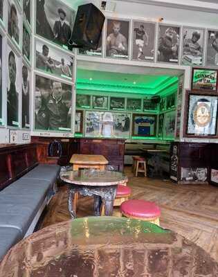 Fitzgeralds Pub