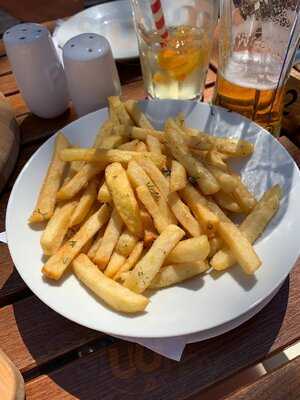 Donchevi Kitchen & Bar