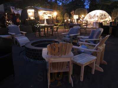 Churchill Hotel Beer Garden