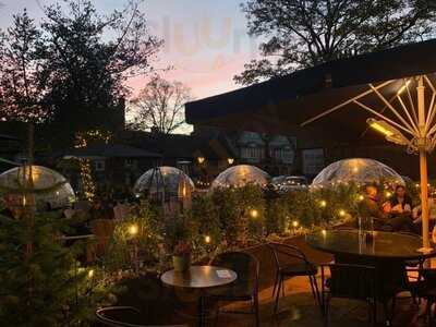 Churchill Hotel Beer Garden