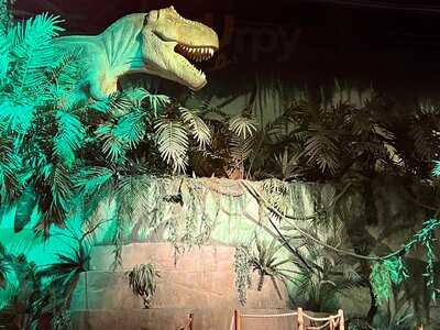 Evolution Experience Restaurant