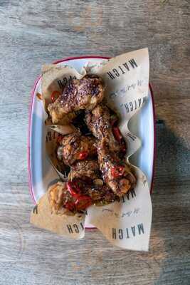 Matches Sports Bar, Grill & Social